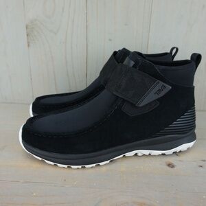 TEVA PERALTA MENS CHUKKA BOOTS